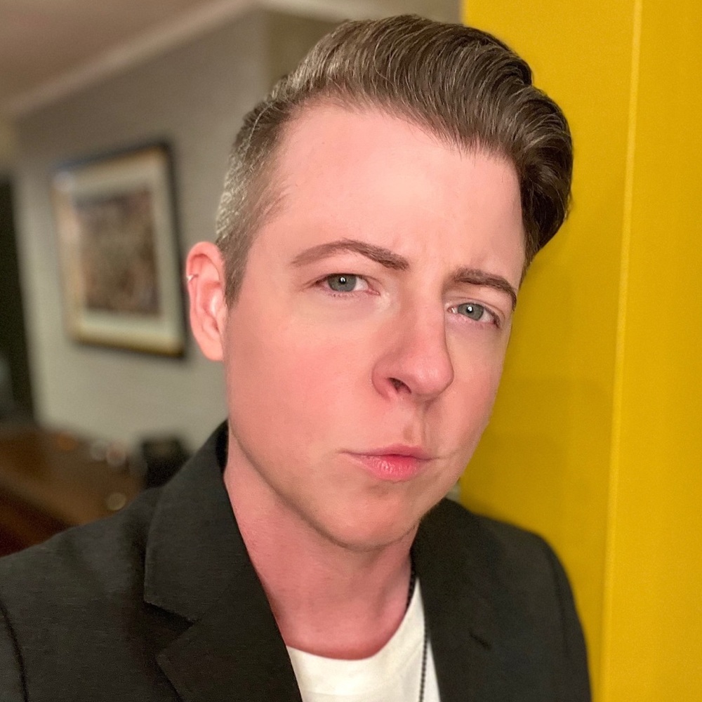 Meet your Posher, Alex